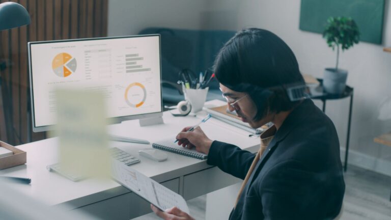 Analyse du simulateur de revenu du dirigeant sur la création d&rsquo;entreprise en France